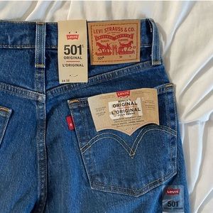 Levi’s 501 High Waisted Medium Dark Wash Jeans